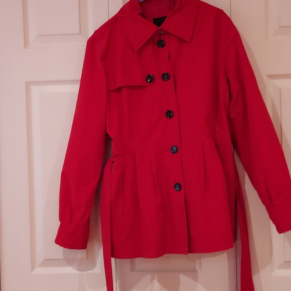 Red Raincoat - image 4